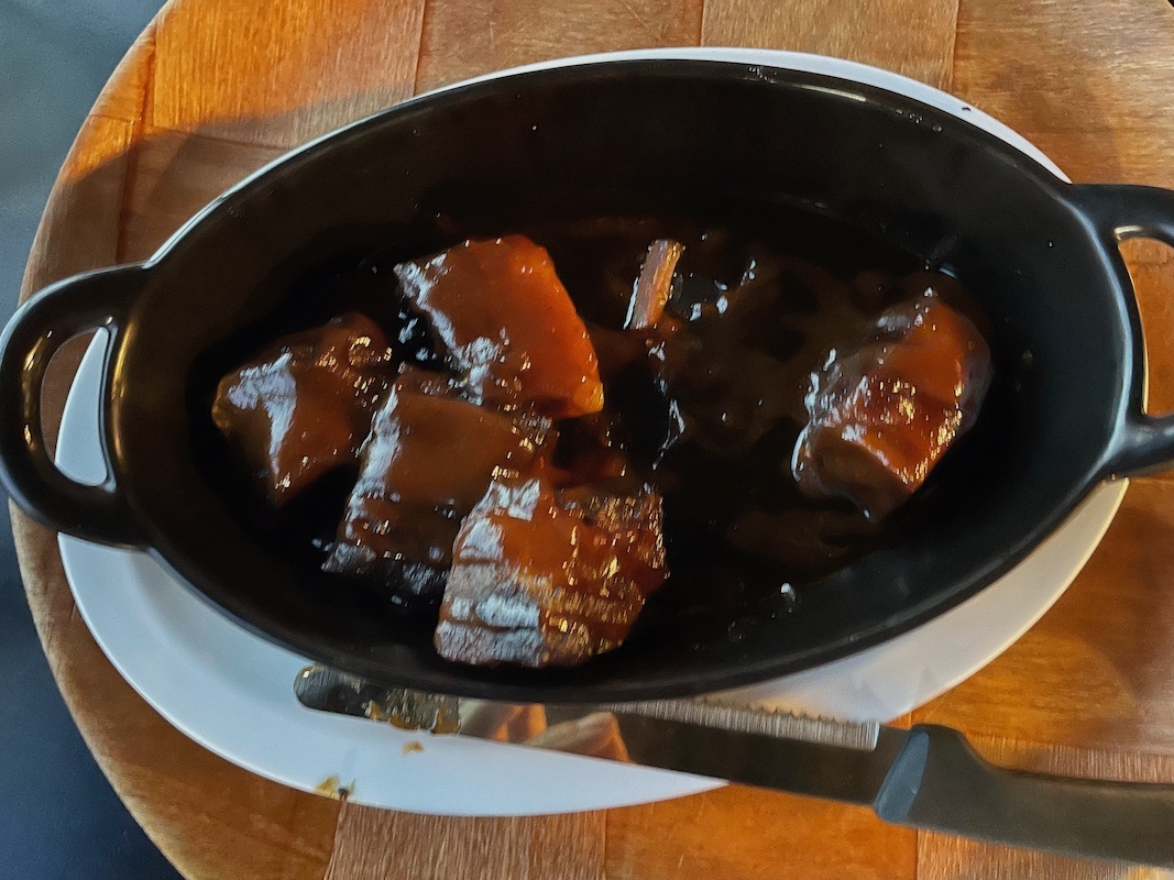 Burnt ends appetizer at County Line Smokehouse Weirsdale