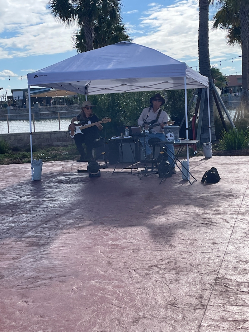 Live music at Sunset Island in Eastport worth visiting near Central Lake