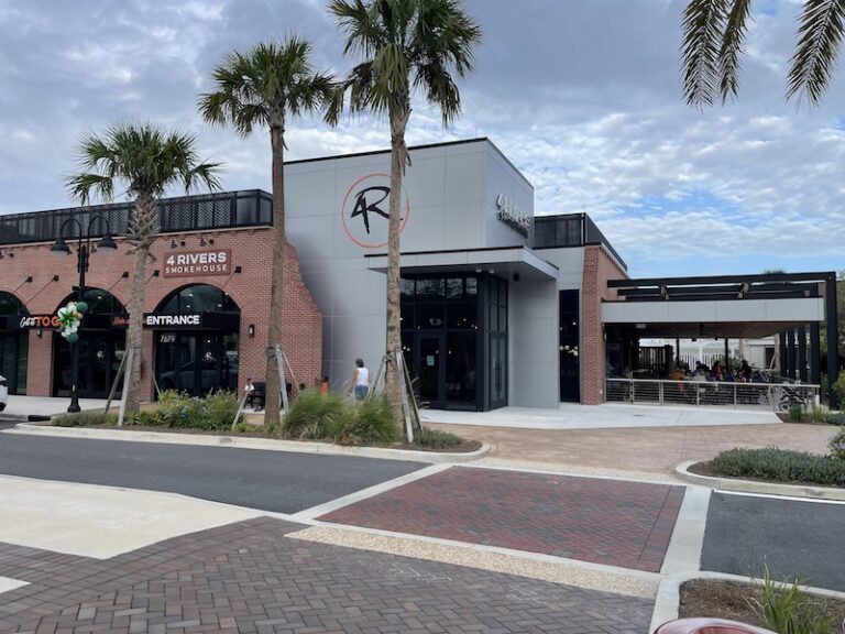 4 rivers exterior 768x576