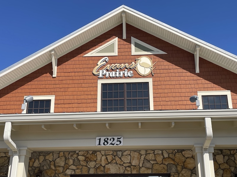Evans Prairie Country Club Review — Lunch, Menu & Is the Pick Two Worth It?