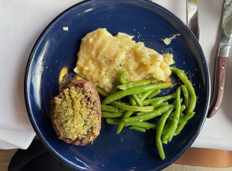 Parmesan-crusted filet mignon with whipped garlic potatoes