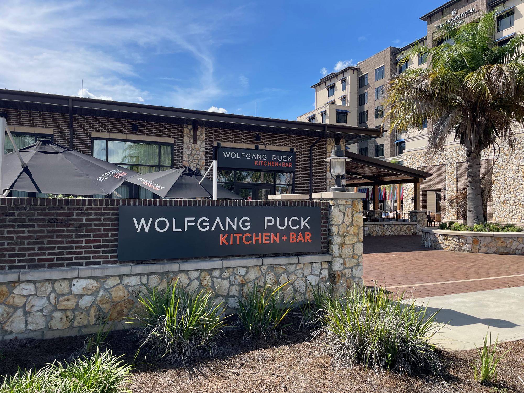 Wolfgang Puck Kitchen + Bar in Brownwood: Happy Hour and Dinner